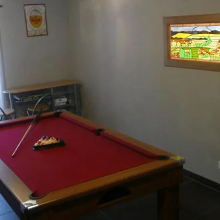Moderne Avec Billard Et Poele A Bois, Proche De Mirecourt Et Vittel, Animaux Bienvenus - Fr-1-589-180 Country house *