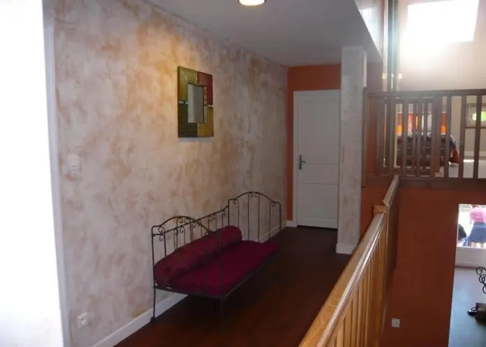 Moderne Avec Billard Et Poele A Bois, Proche De Mirecourt Et Vittel, Animaux Bienvenus - Fr-1-589-180 Velotte-et-Tatignecourt